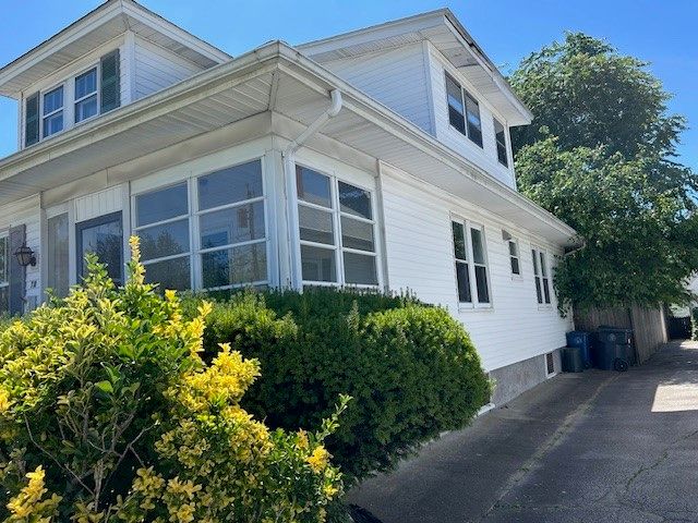 78 Benedict Road, Warwick, RI 02888