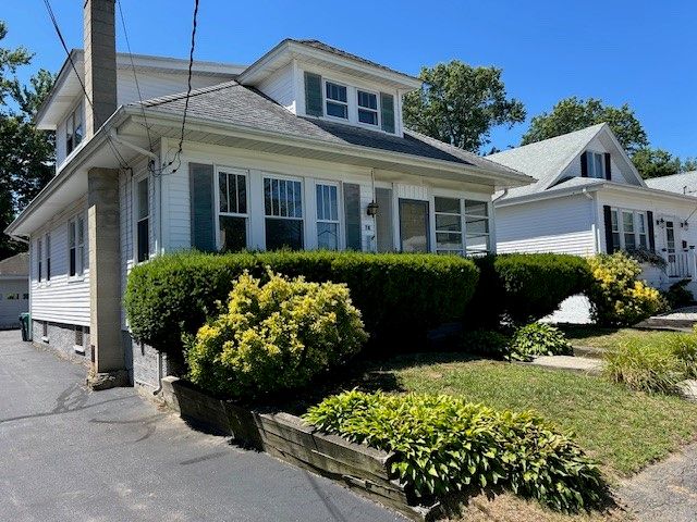 78 Benedict Road, Warwick, RI 02888