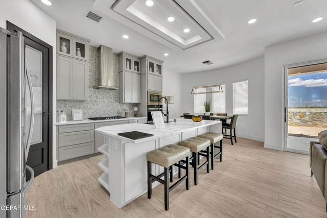 3912 Surmise Street, El Paso, TX 79938