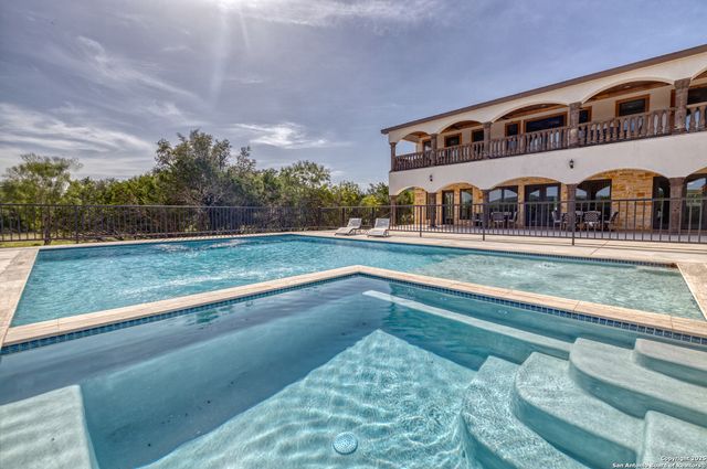 1747 Mountain Valley, Concan, TX 78838