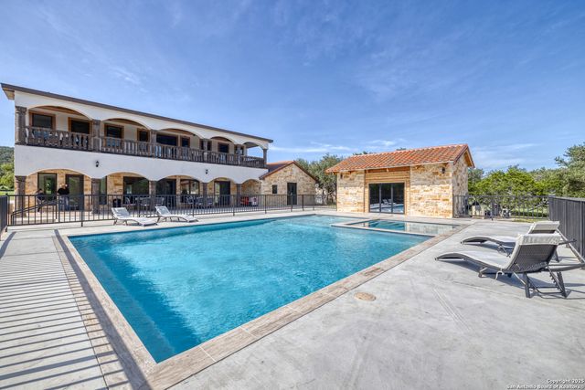 1747 Mountain Valley, Concan, TX 78838