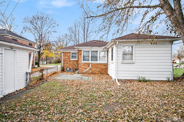 21110 Beaconsfield Street, St. Clair Shores, MI 48080