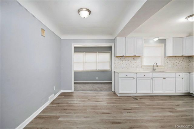 21110 Beaconsfield Street, St. Clair Shores, MI 48080