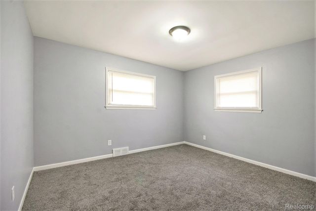 21110 Beaconsfield Street, St. Clair Shores, MI 48080