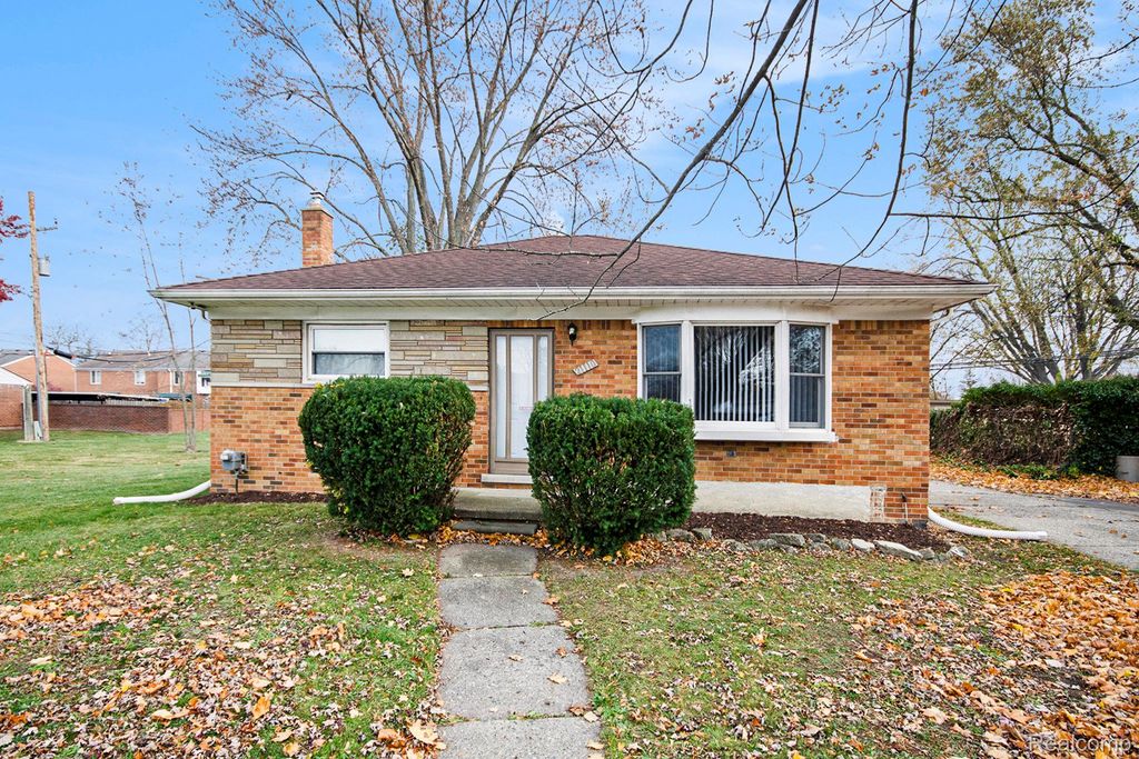 21110 Beaconsfield Street, St. Clair Shores, MI 48080