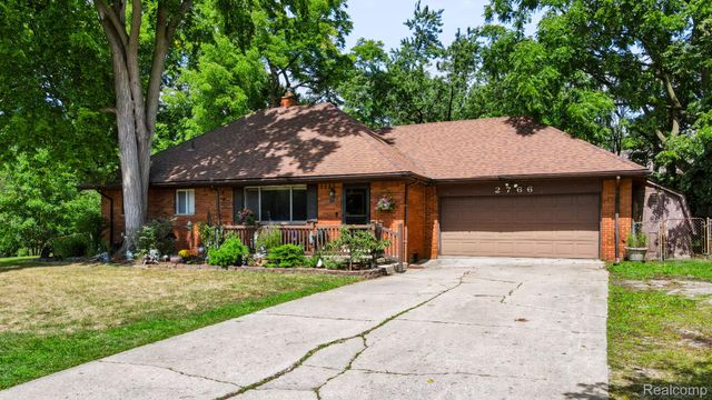 2766 W Huron Street, Waterford Charter Township, MI 48328