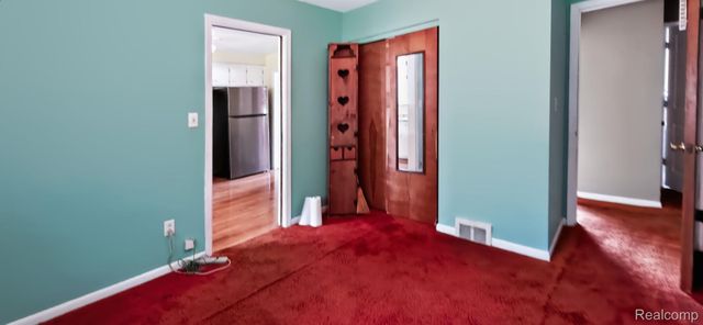 2766 W Huron Street, Waterford Charter Township, MI 48328
