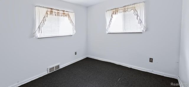2766 W Huron Street, Waterford Charter Township, MI 48328