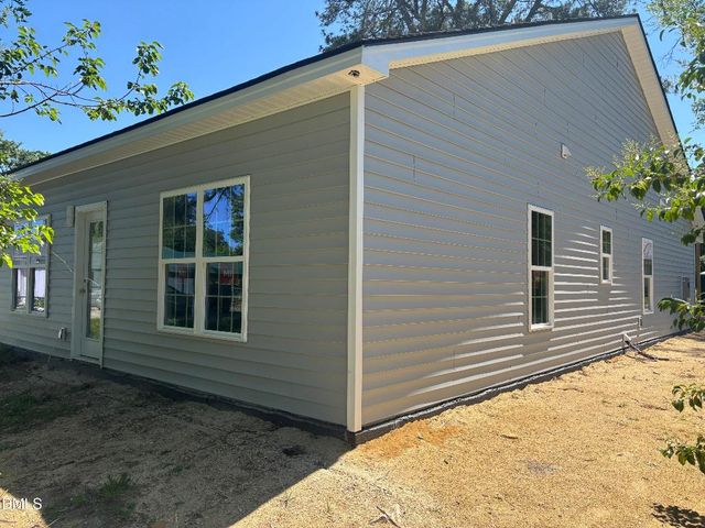 306 S Washington Avenue, Dunn, NC 28334