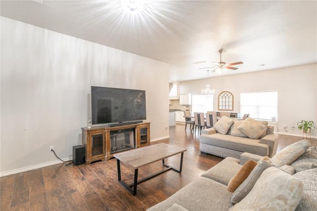 1605 SW 80th Street, Oklahoma City, OK 73159