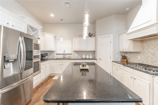 1605 SW 80th Street, Oklahoma City, OK 73159