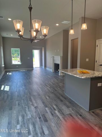 292 Flower Garden Drive, Southaven, MS 38671