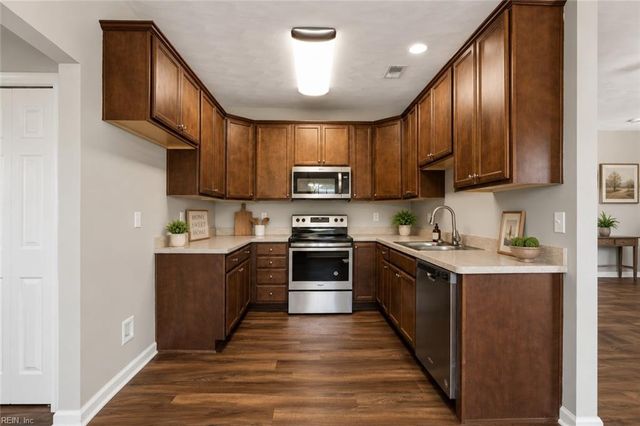20224 Spring Branch CT, Franklin, VA 23851