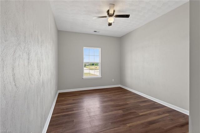 20224 Spring Branch CT, Franklin, VA 23851