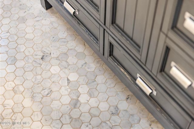 49 Stork Court, Middletown, NJ 07748