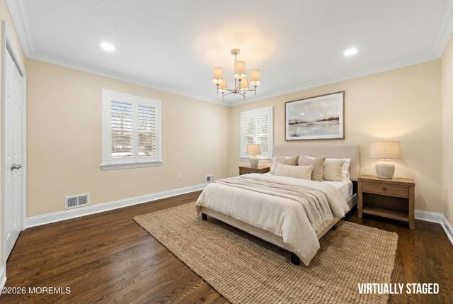 49 Stork Court, Middletown, NJ 07748