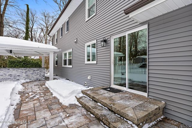 49 Stork Court, Middletown, NJ 07748