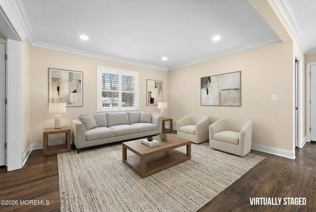 49 Stork Court, Middletown, NJ 07748