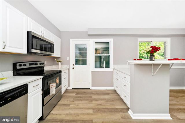 2702 KENTON PL, Temple Hills, MD 20748