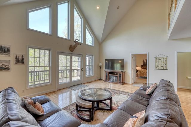 7957 Mountain Top Trail, Hiawassee, GA 30546