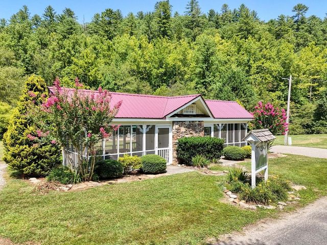 7957 Mountain Top Trail, Hiawassee, GA 30546