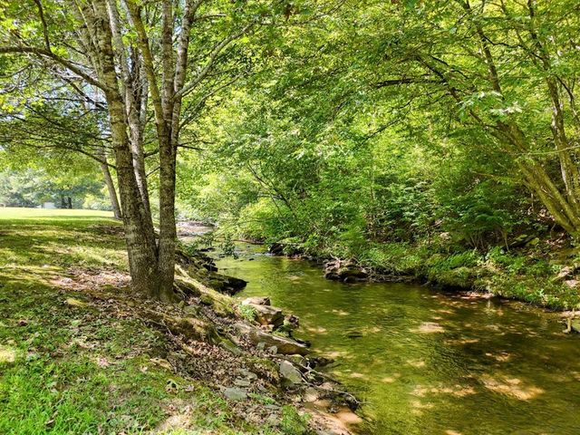 7957 Mountain Top Trail, Hiawassee, GA 30546
