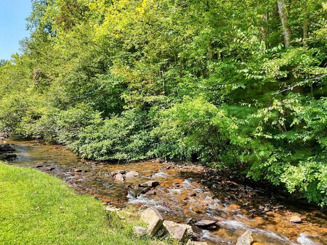 7957 Mountain Top Trail, Hiawassee, GA 30546