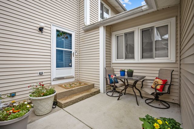 443 Partridge Lane 443, Deerfield, IL 60015