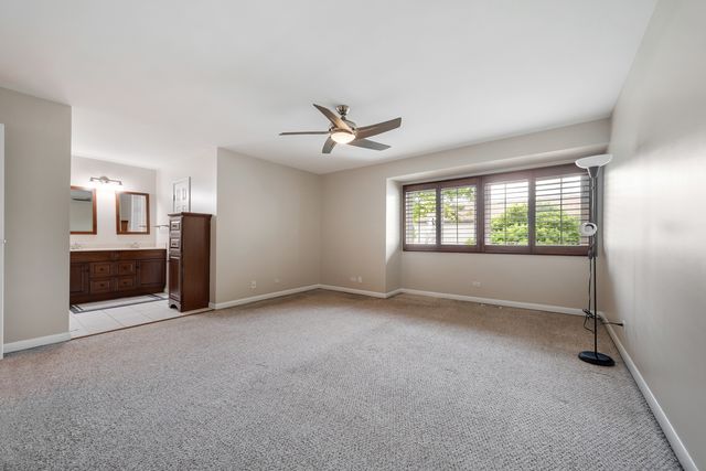 443 Partridge Lane 443, Deerfield, IL 60015