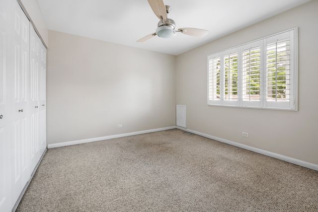 443 Partridge Lane 443, Deerfield, IL 60015