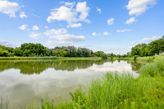 443 Partridge Lane 443, Deerfield, IL 60015