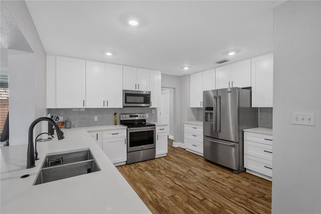 1306 30TH STREET W, Bradenton, FL 34205