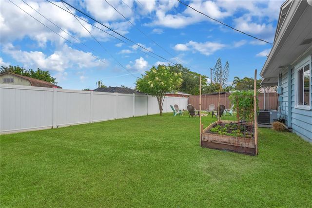 1306 30TH STREET W, Bradenton, FL 34205