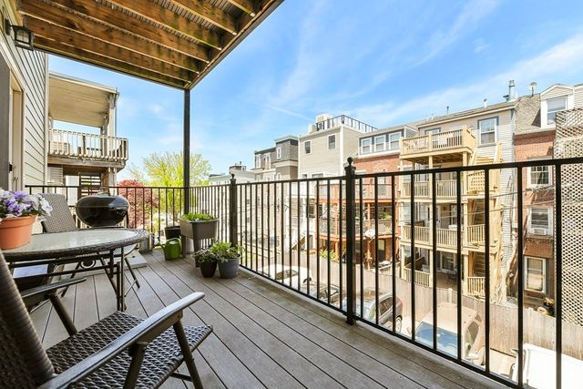 264 Athens Street 4, Boston, MA 02127