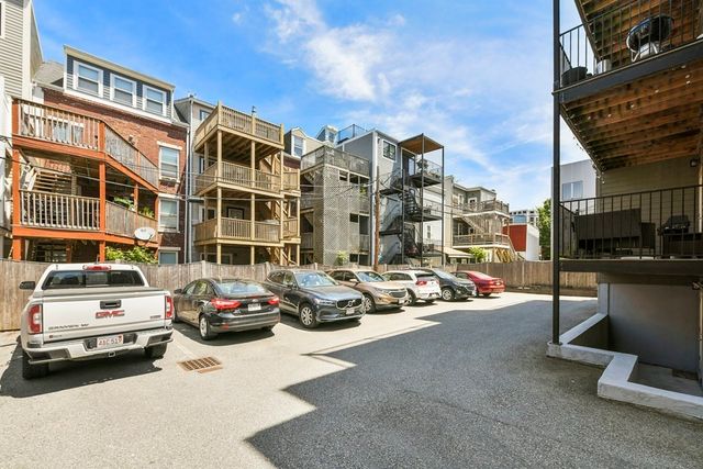 264 Athens Street 4, Boston, MA 02127