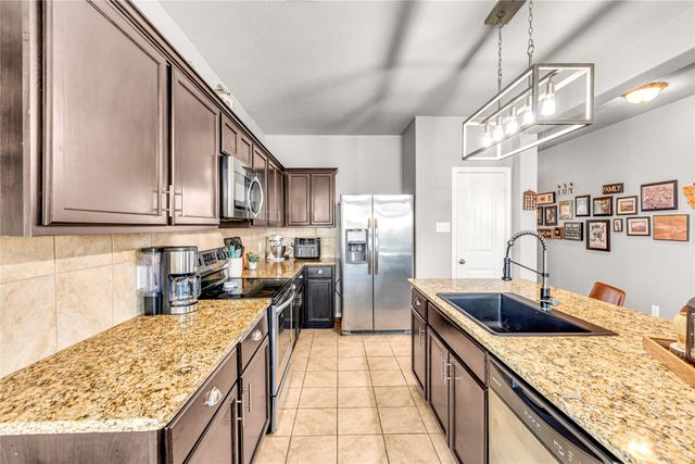 213 Jockey Court, Ponder, TX 76259