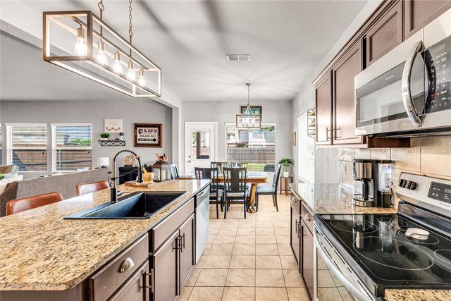 213 Jockey Court, Ponder, TX 76259