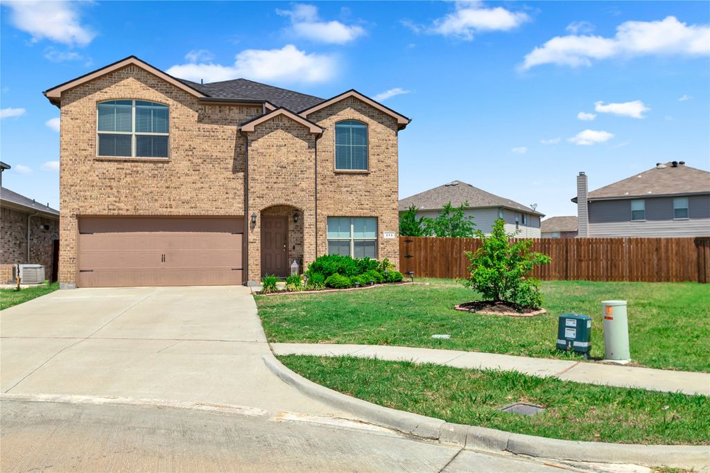 213 Jockey Court, Ponder, TX 76259