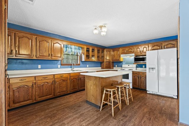 1456 Joe Thompson Road, Rocky Face, GA 30740