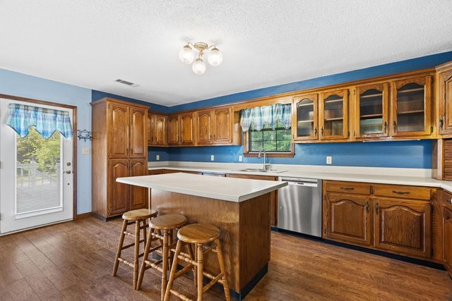 1456 Joe Thompson Road, Rocky Face, GA 30740