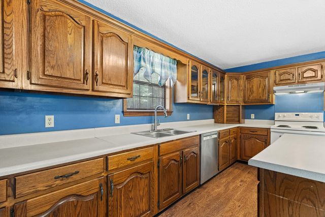 1456 Joe Thompson Road, Rocky Face, GA 30740