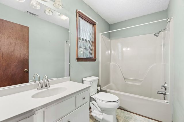 1456 Joe Thompson Road, Rocky Face, GA 30740