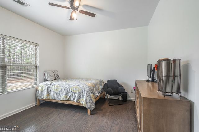 21 Sunny Point, Newnan, GA 30263