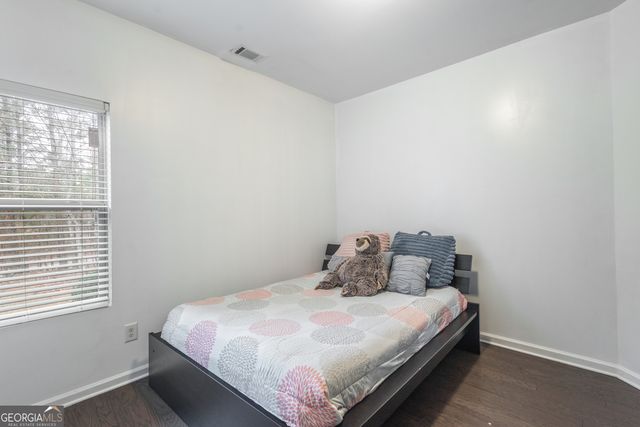 21 Sunny Point, Newnan, GA 30263