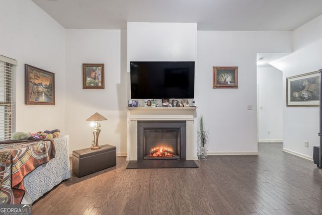 21 Sunny Point, Newnan, GA 30263