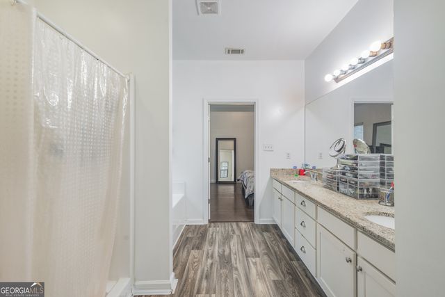 21 Sunny Point, Newnan, GA 30263