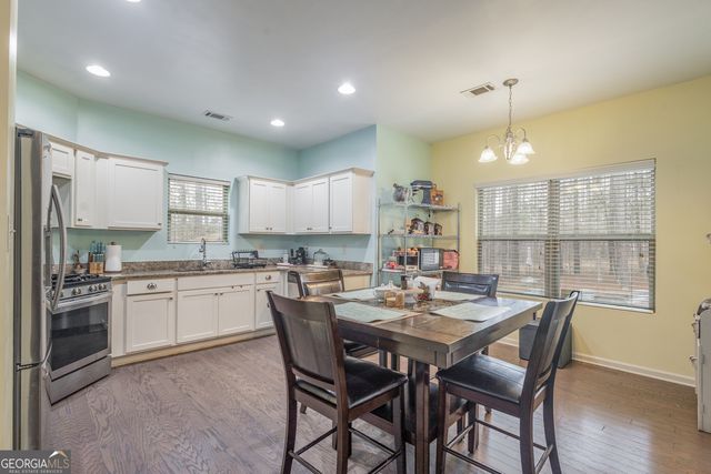 21 Sunny Point, Newnan, GA 30263