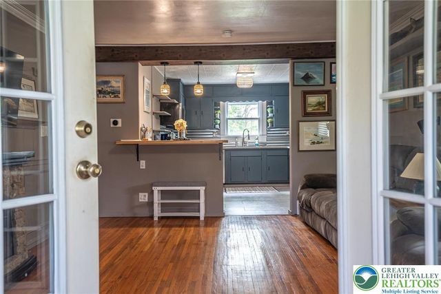 525 Royal Manor Road, Williams Twp, PA 18042