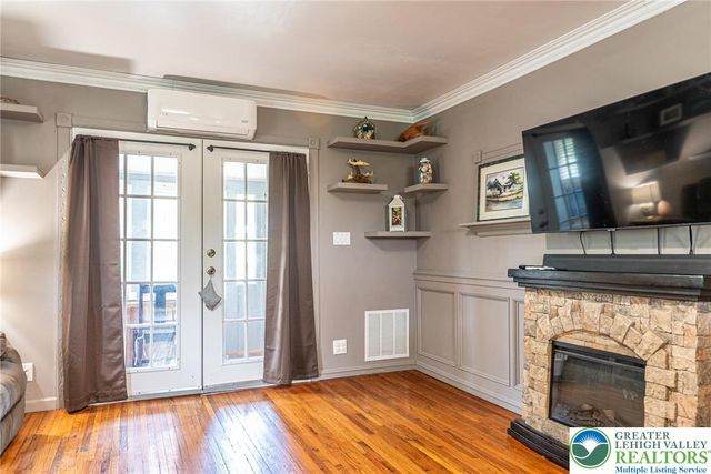 525 Royal Manor Road, Williams Twp, PA 18042