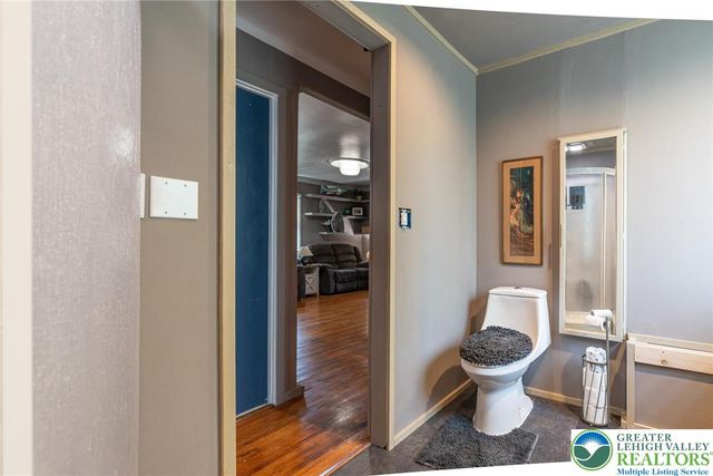 525 Royal Manor Road, Williams Twp, PA 18042